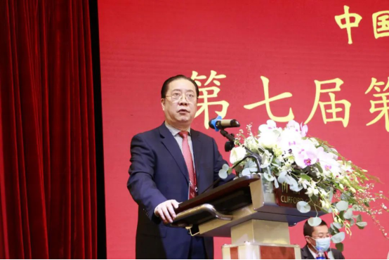 中國演藝設(shè)備技術(shù)協(xié)會第七屆第一次會員代表暨第一次理事會議在廣州成功舉辦。祝賀恩平市海天電子科技有限公司成為中國演藝設(shè)備技術(shù)協(xié)會第七屆常務(wù)理事單位。